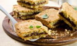 Ореховый пирог с финиками
