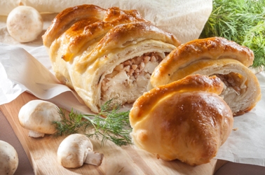 Кулебяка с рыбой и гречневой кашей, фото, рецепт