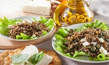 Салат из чечевицы со шпинатом