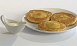 Пшенные пышки с яблоками