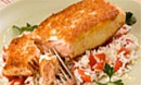 Форель в сырной корочке с рисом