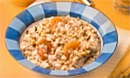 Овсяные хлопья с медом и курагой
