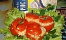 Фаршированные помидоры с рисом, овощами и сыром