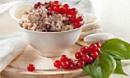 Домашние мюсли с фруктами, ягодами и орехами